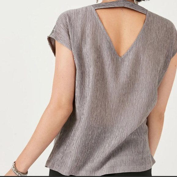 NWT - Stella & Dot - The Renegade Blouse - Size Medium - Picture 4 of 9